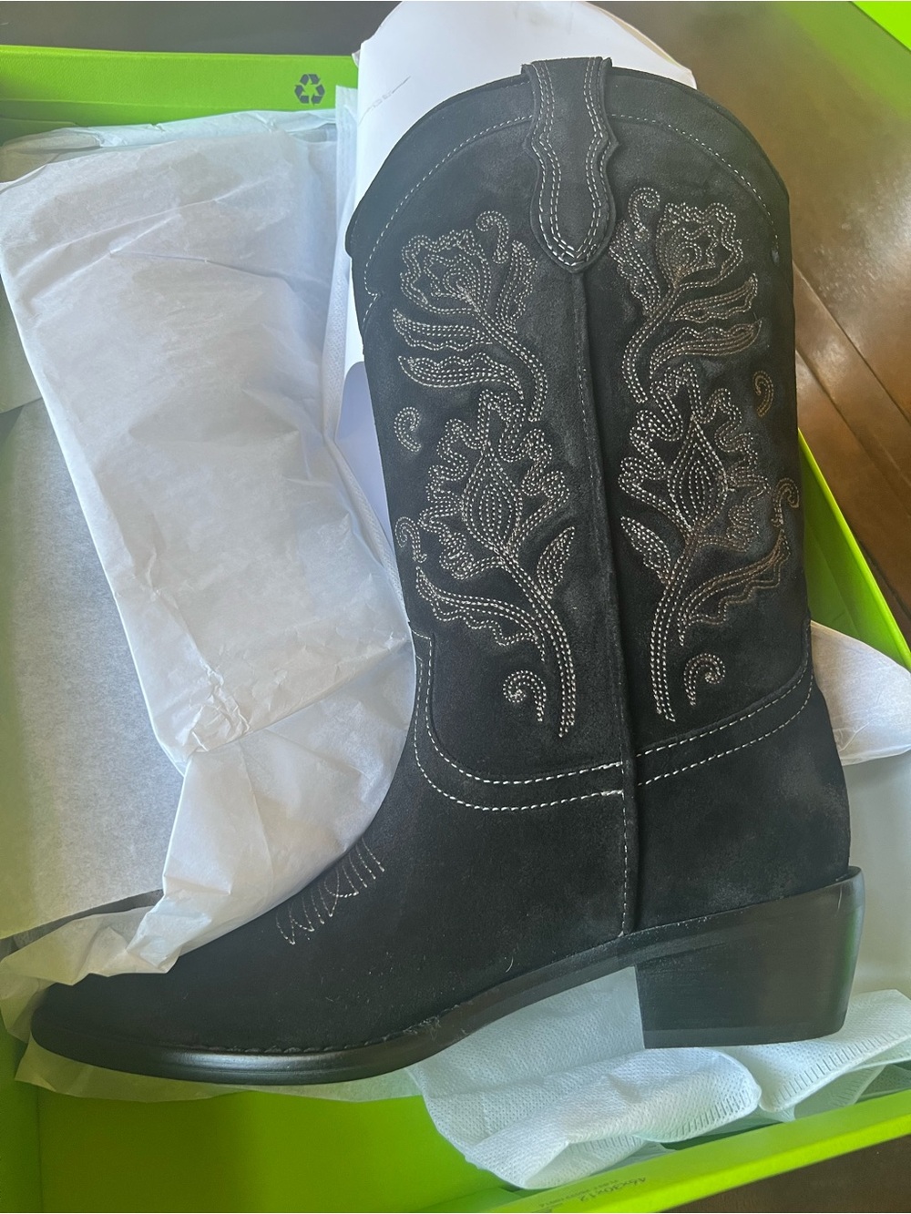 New 5.5 Sam Edelman Black Suede Embroidered Western mid calf Boot